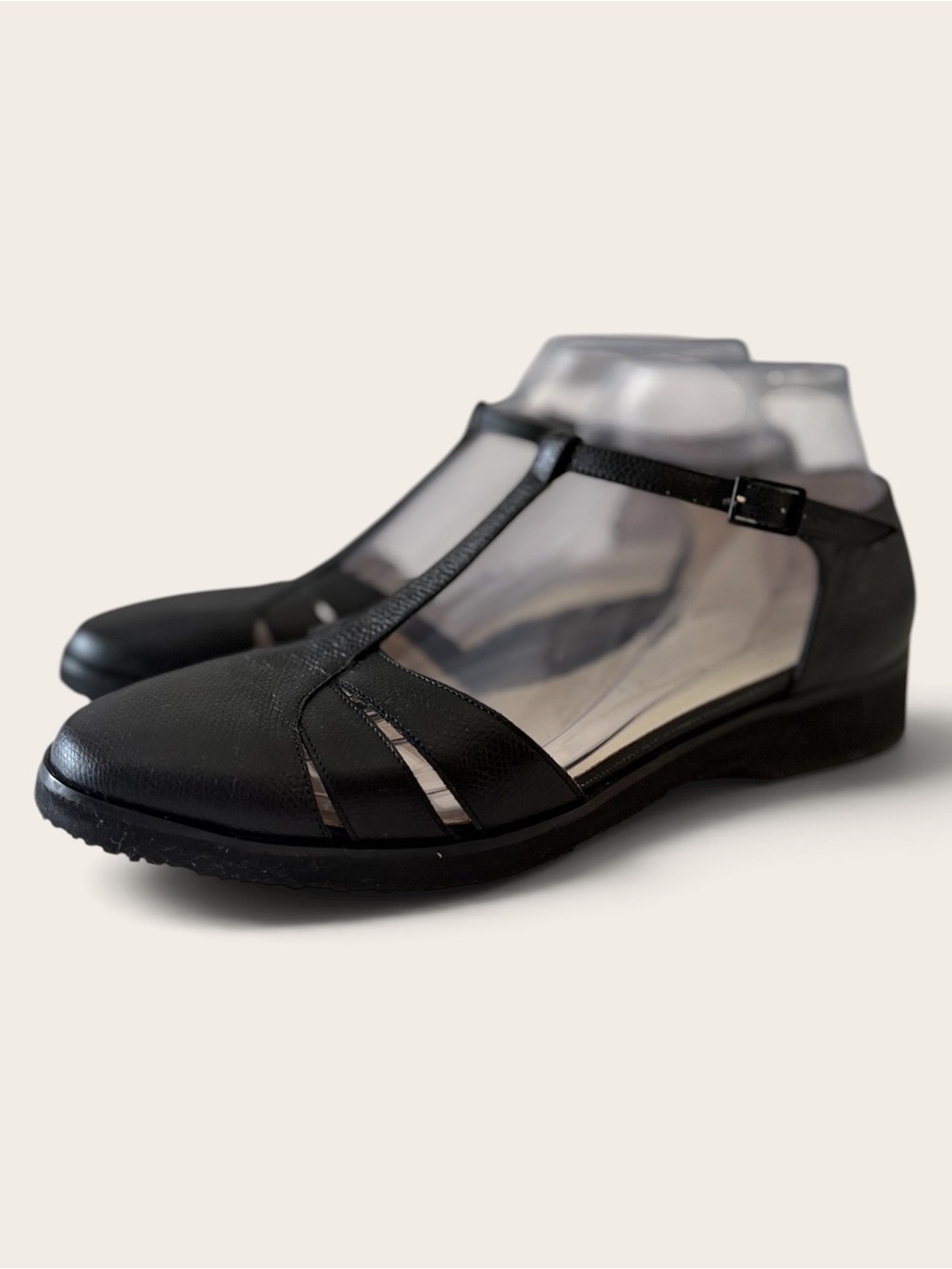 Salvatore Ferragamo Black T‑Strap Leather Sandals